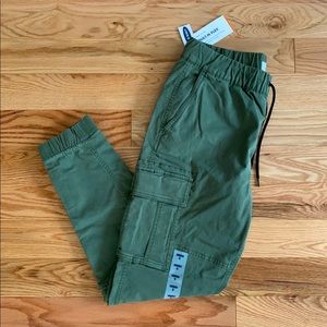 Built-in Flex Modern Jogger Cargo Pants
